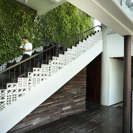 The Akmani Legian